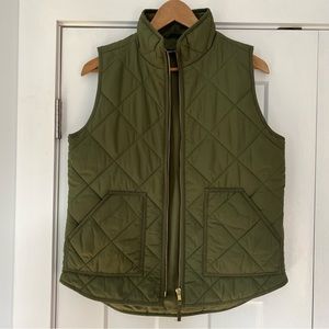 J. Crew Mercantile green lightweight puffer vest
